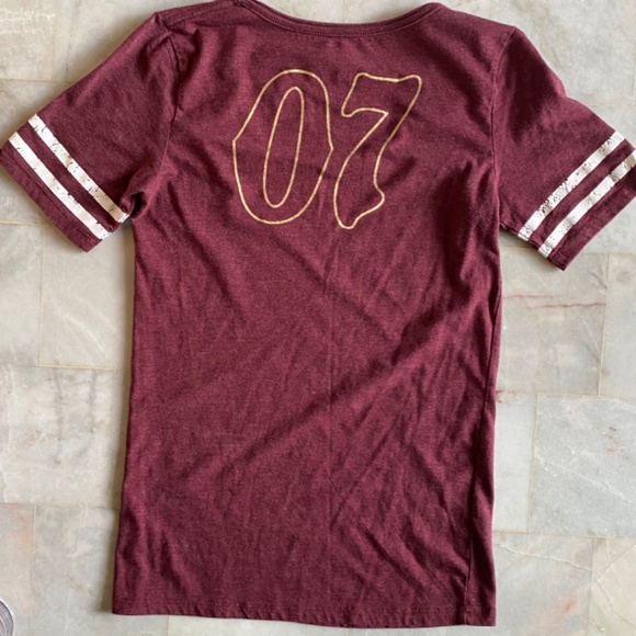 Wizarding World of Harry Potter Gryffindor Tee - Women M - Picture 8 of 8